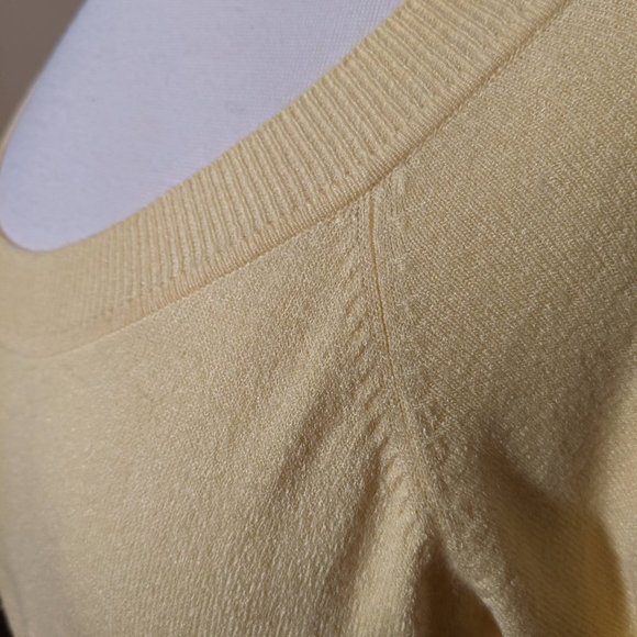 Puli Yellow half sleeve Top. XL - Picture 9 of 13